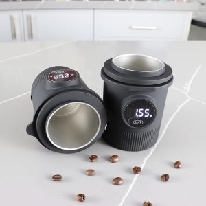 Alternative view of VIA CREMA Dosing Cup with Scale 58mm